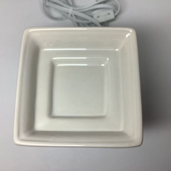 Scentsy Cream Gallery Frame side Wax Scent Warmer with frame silver Monarch - Picture 5 of 6